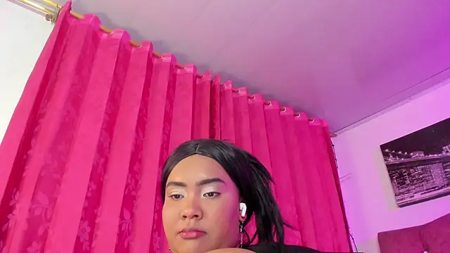 Evelyn_A webcam