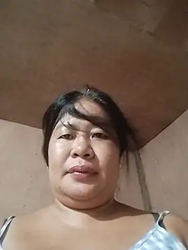 Lovelywoman43 webcam