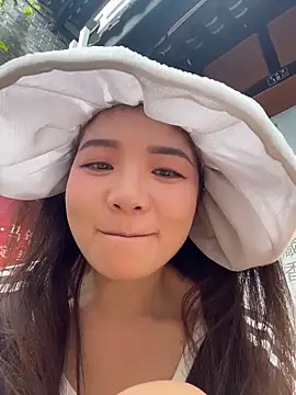 xiaochengzi505 (F milf) - 上身真空到下播
