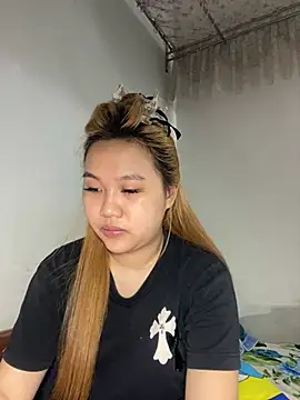 Almira6868 webcam