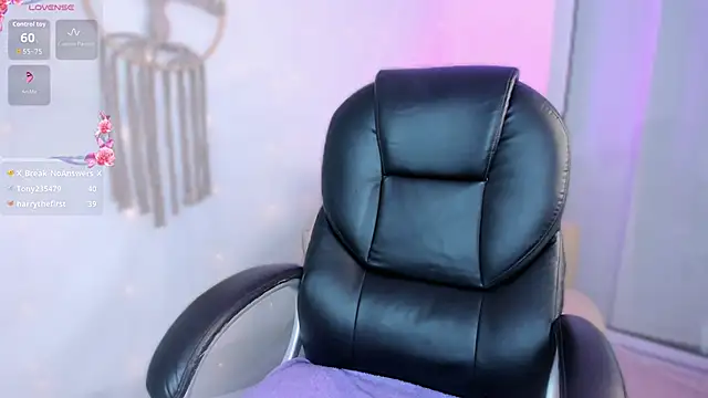 Ginni_charlotte webcam
