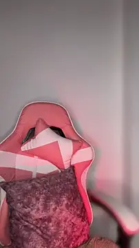 ScarletVelvetX webcam