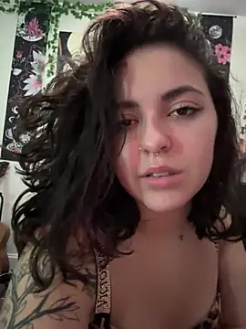 mamachulita (F young) - dildo and squirt