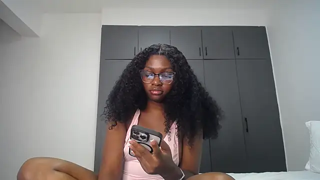 pretty_liya08 (F young) - PAY MY RENT DADDY