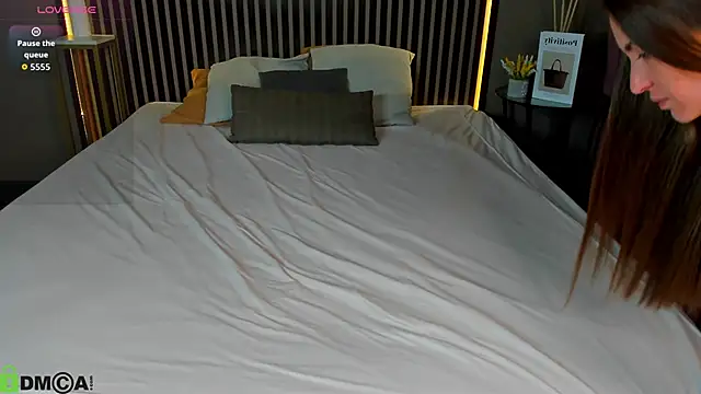 Aly_Alyc webcam