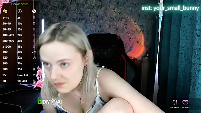 Your_small_bunny webcam