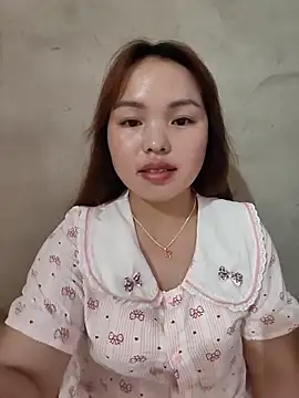 Mina_xYx webcam