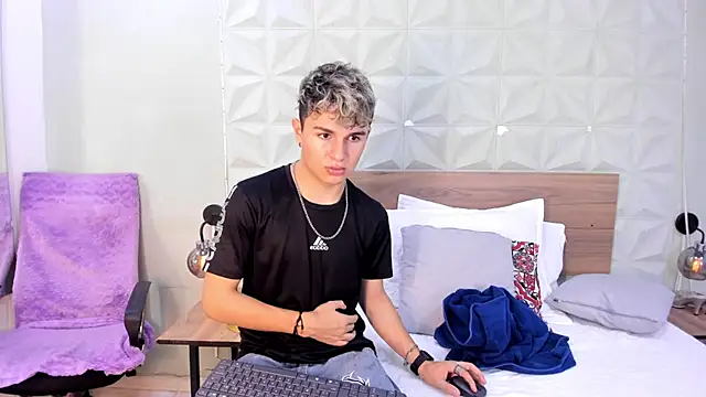 Valerius_Angel webcam