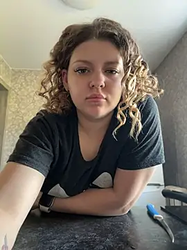 AnikaXRose webcam