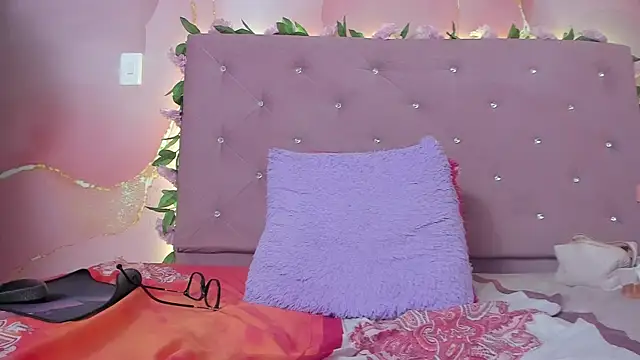violet_taylor_ webcam
