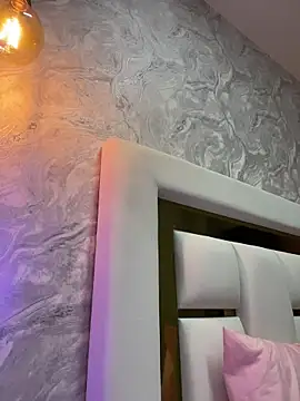 MiaFarkash webcam