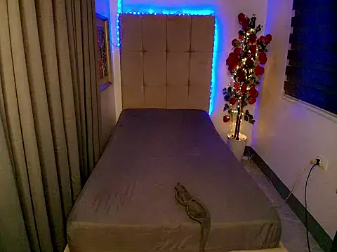 xbedofroses webcam