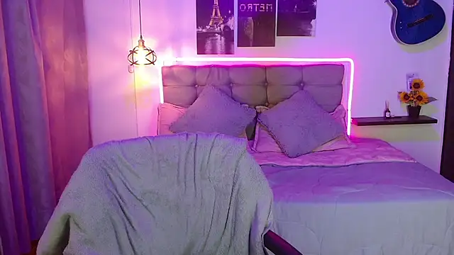 Srta_saraa webcam