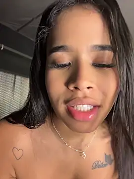 EmmaExoticaXXX webcam