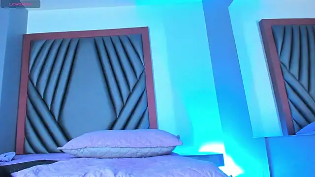 madison_flores webcam