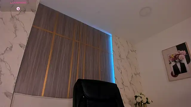 IsabellaAllen webcam