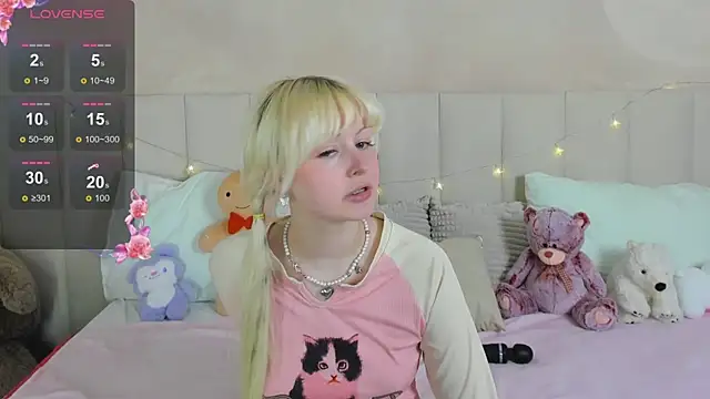 AdeleSilvy webcam