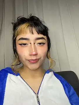 baby_akuma webcam
