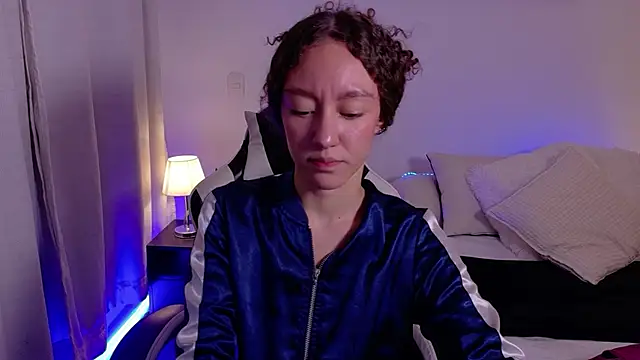 ChloeMoreti webcam