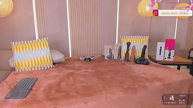 sabrina_shark_ webcam