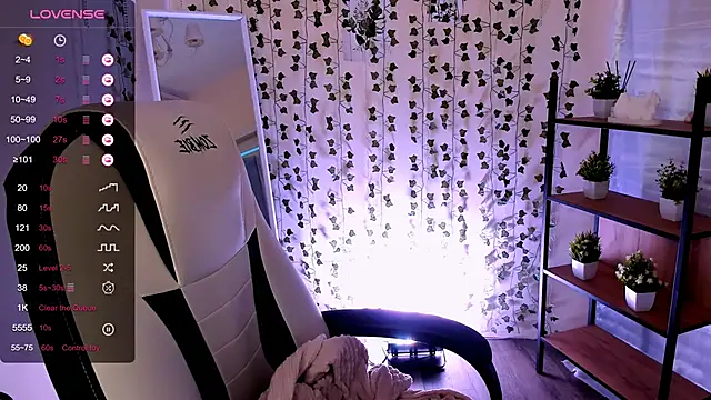 AnyaTaylor_ webcam