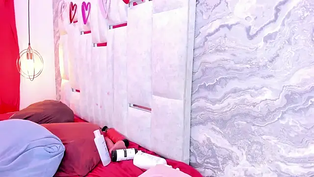veronicalodge23 (F teen) - squirt