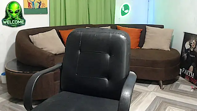 alpha_zom webcam