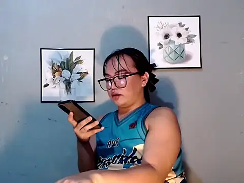 Asianblk_barbiedoll webcam