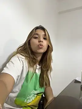 baddieasiantv webcam