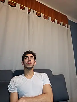 LeoyNicky98 webcam
