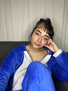 baby_akuma webcam