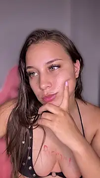 ScarletVelvetX webcam
