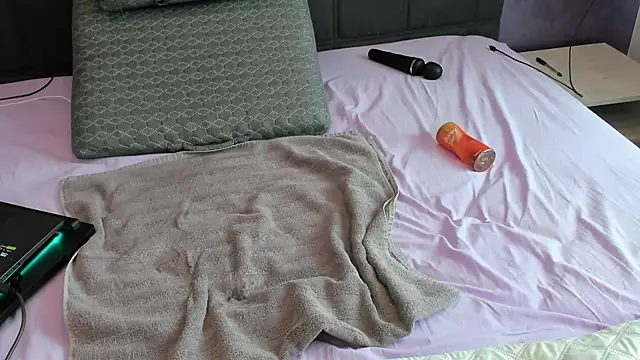 Horny_mommy