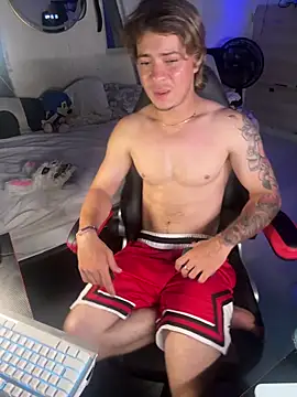 AngelLatinBoy webcam