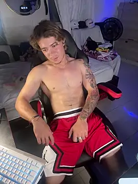 AngelLatinBoy webcam