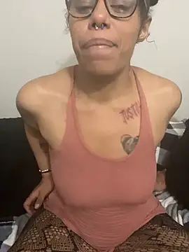 Desirae_Luciano webcam