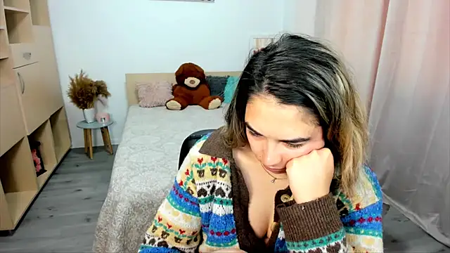 AlexaJuly webcam
