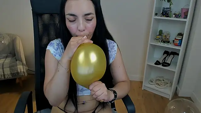 _BellaEvans_ webcam