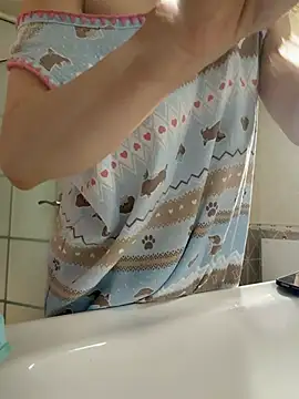 zhizhibaobei webcam