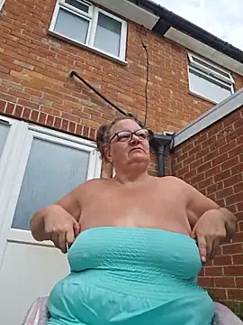 MissQueenBeex webcam