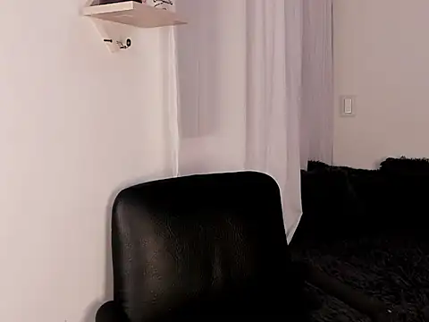 cristinahanze_ - CristinaHanze_'s free webcam - UK Sex Cams
