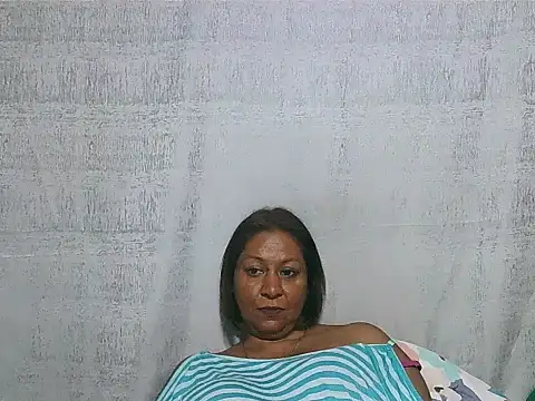 IndianSexyMilf69