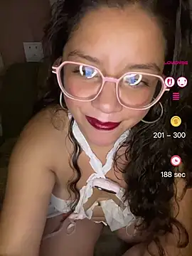 Vivi_Kvsh webcam
