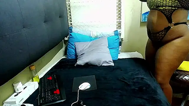 Brunettedevon33