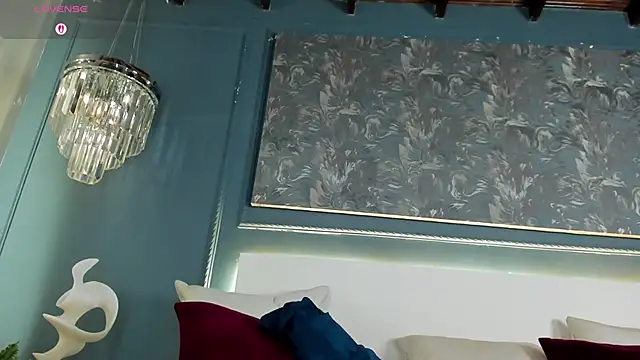 MiaKay1 webcam