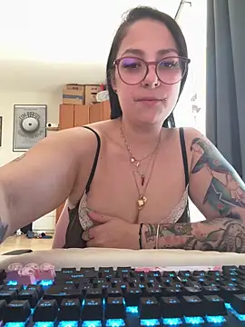 emy_corpse webcam