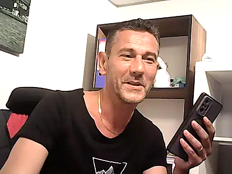 mastercharisma35 webcam
