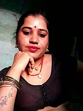 Hot_kamla