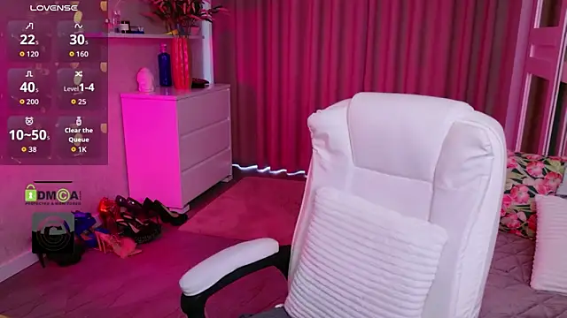 KellyKleine webcam