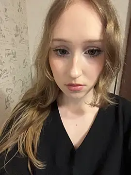 MeowyChans live sex cam